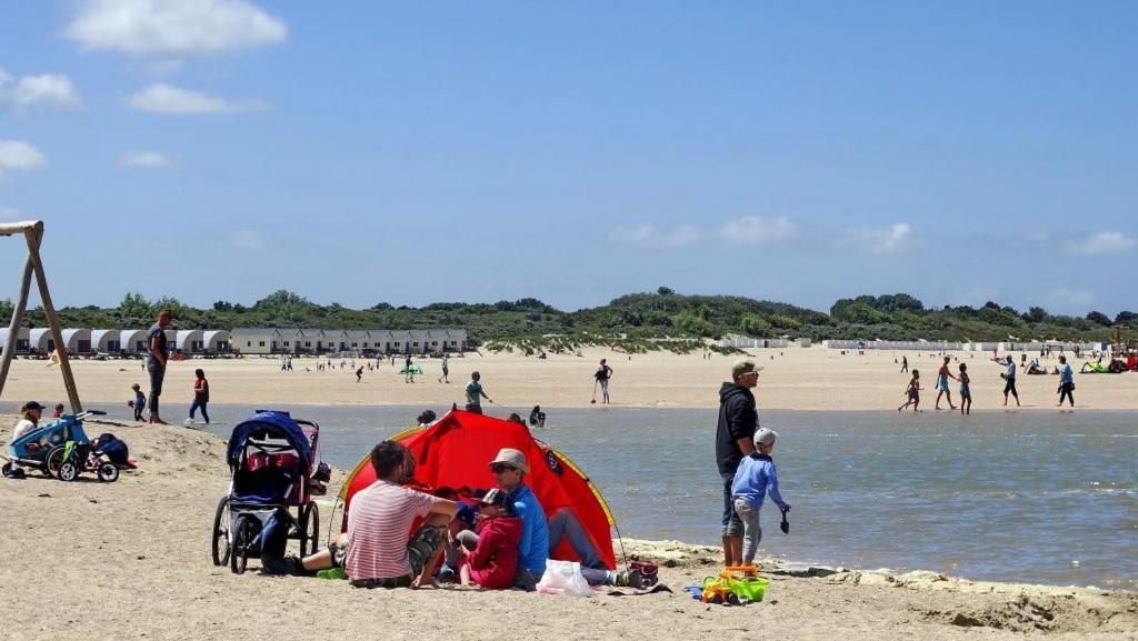 Vakantiepark Fort den Haak Vrouwenpolder Exterior foto