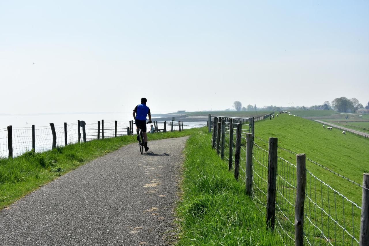 Vakantiepark Fort den Haak Vrouwenpolder Exterior foto